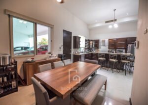 Antecomedor y Cocina